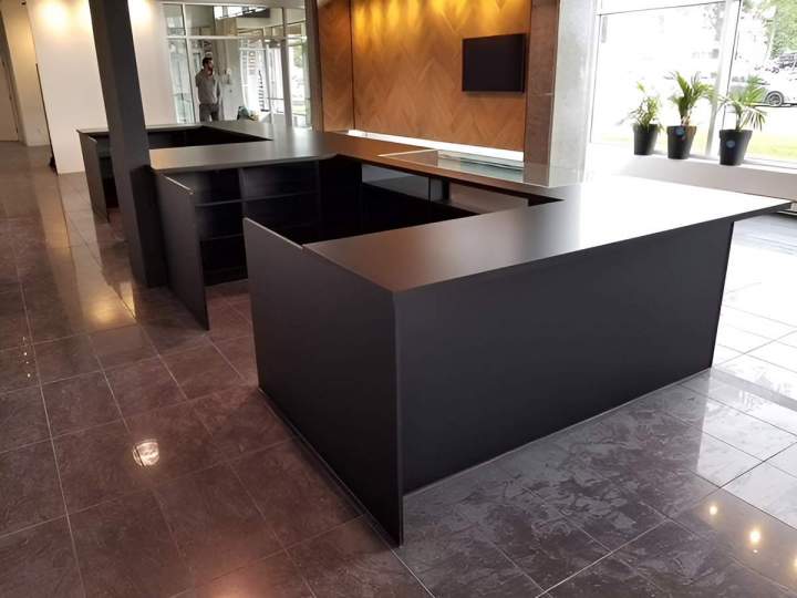 Custom display design Saguenay